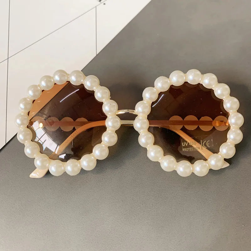 “Pearl Round Vintage Oval Sunglasses – Elegant, Retro Steampunk Design for Women”